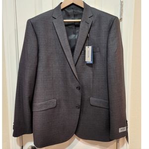 NWT Kenneth Cole Reaction Suit